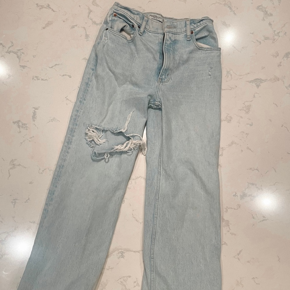 Abercrombie 90s Straight Leg Jeans
